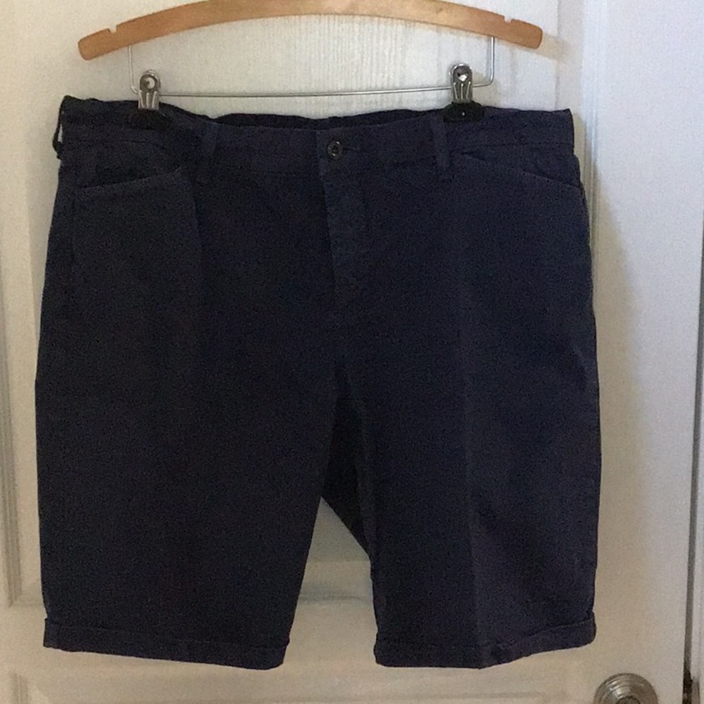 Navy NYDJ SZ 16 shorts